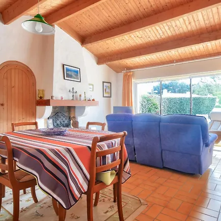 Maison Avec Terrasse - 900m Des Sableaux *